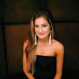 Meet your Posher, Brooke